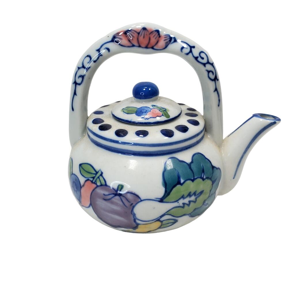 Vtg Blue & White Tea Pot Vegetables Handpainted 5 in Tall Made in China